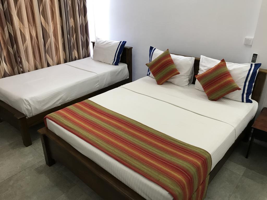 Diamond Lake Tourist Rest Anuradhapura Exterior photo